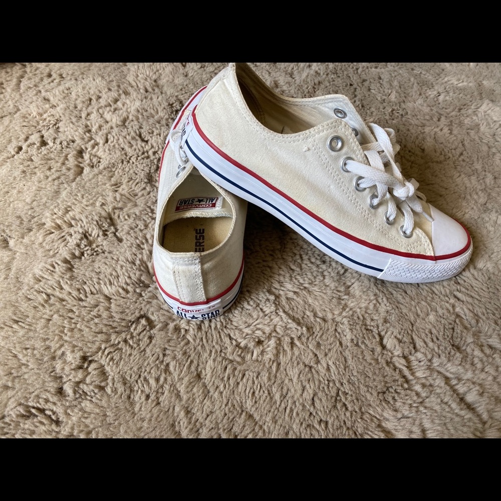 Low converse shoes